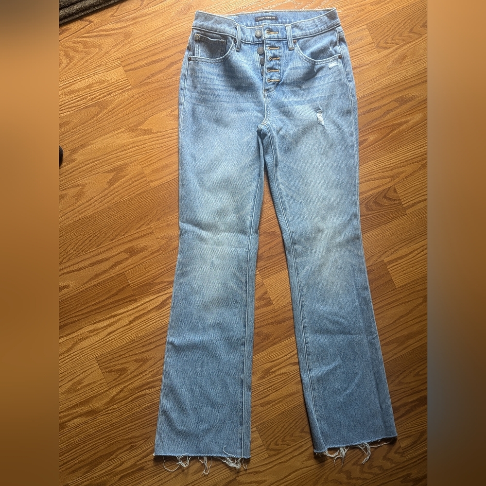 Women's mid rise blue Lucky brand los Angelos jeans with button fly 6/28 R